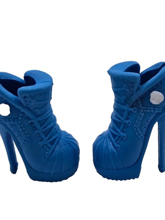 Monster High Ghoulia Yelps Scaris City Of Frights Shoes Replacement Blue White R - Picture 1 of 10
